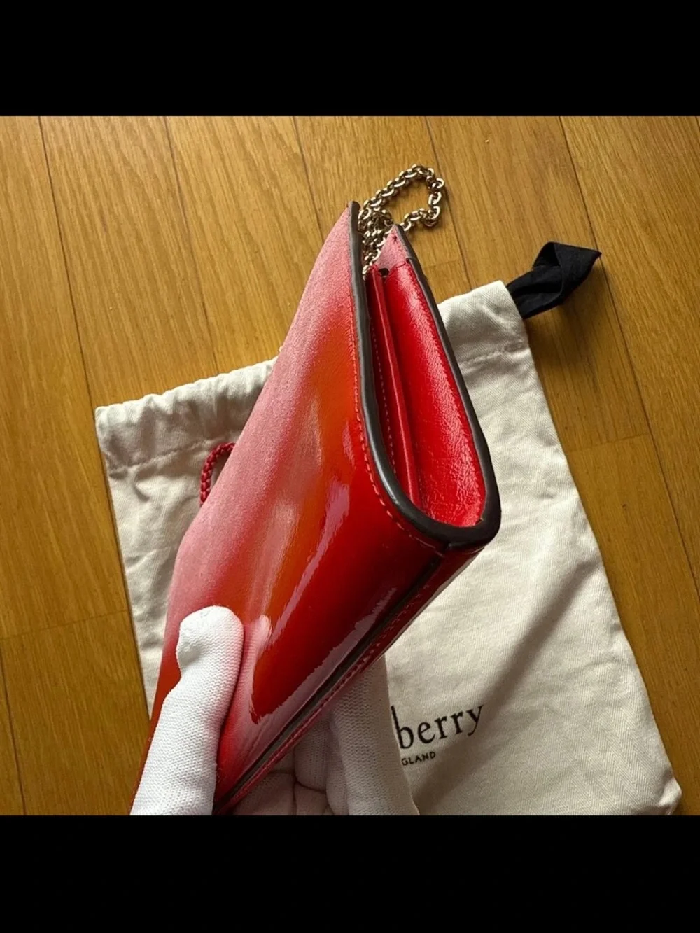 Mulberry Red Leather Shoulder Bag with Gold Chain Strap